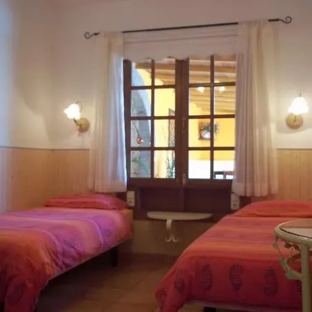 Sleeps 6 Pool Wifi Villa *
