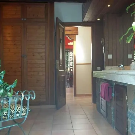 Sleeps 6 Pool Wifi * Tahiche