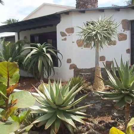 Sleeps 6 Pool Wifi Villa Tahiche