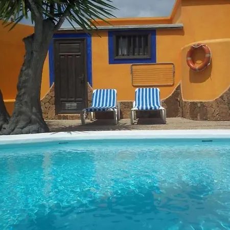 Sleeps 6 Pool Wifi *