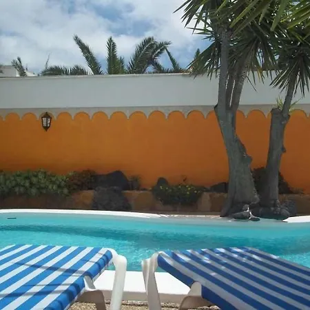 Sleeps 6 Pool Wifi * Tahiche